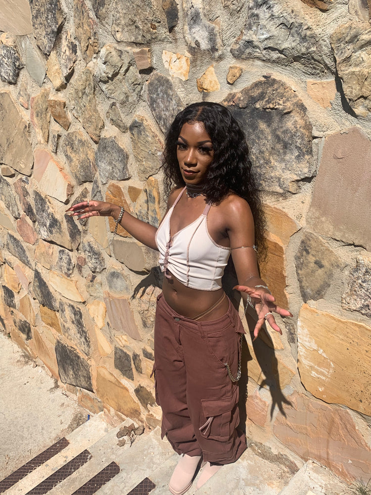 Mocha Chocolate Lynn: Earthy Tones Streetwear Outfit Guide